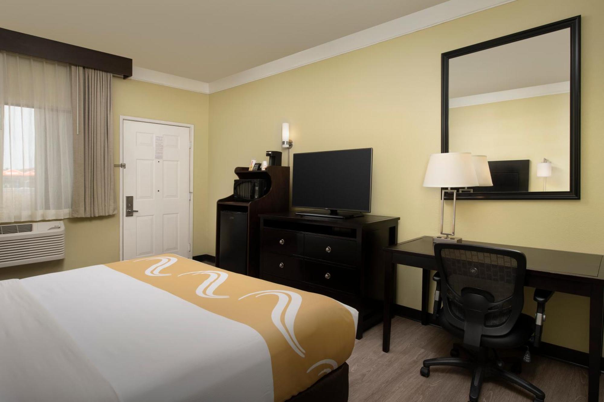 Quality Inn & Suites Gallup I-40 Exit 20 Екстер'єр фото