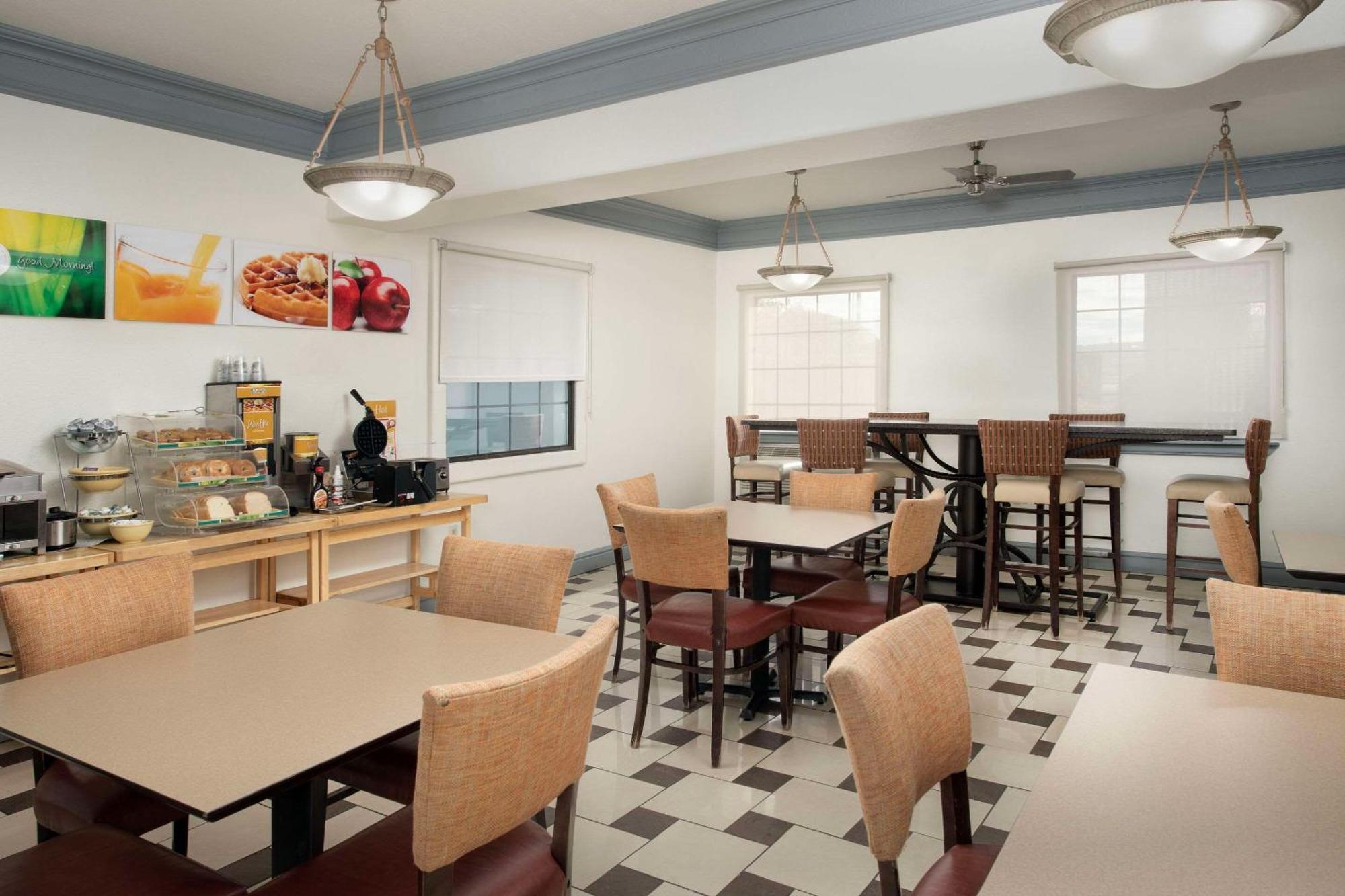Quality Inn & Suites Gallup I-40 Exit 20 Екстер'єр фото