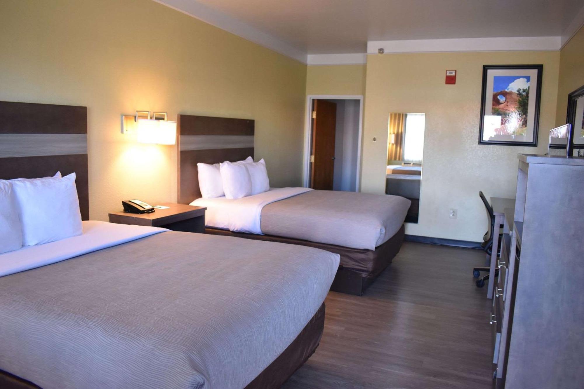 Quality Inn & Suites Gallup I-40 Exit 20 Екстер'єр фото