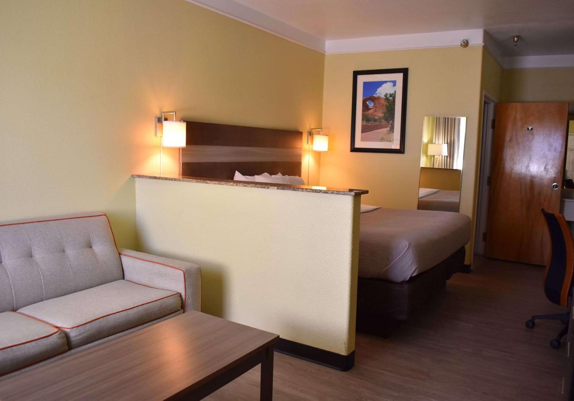 Quality Inn & Suites Gallup I-40 Exit 20 Екстер'єр фото