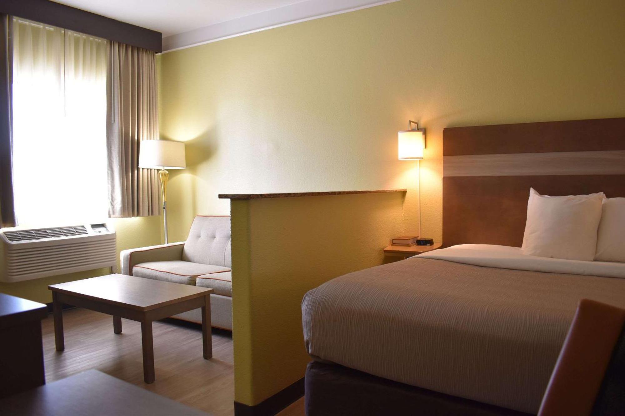 Quality Inn & Suites Gallup I-40 Exit 20 Екстер'єр фото