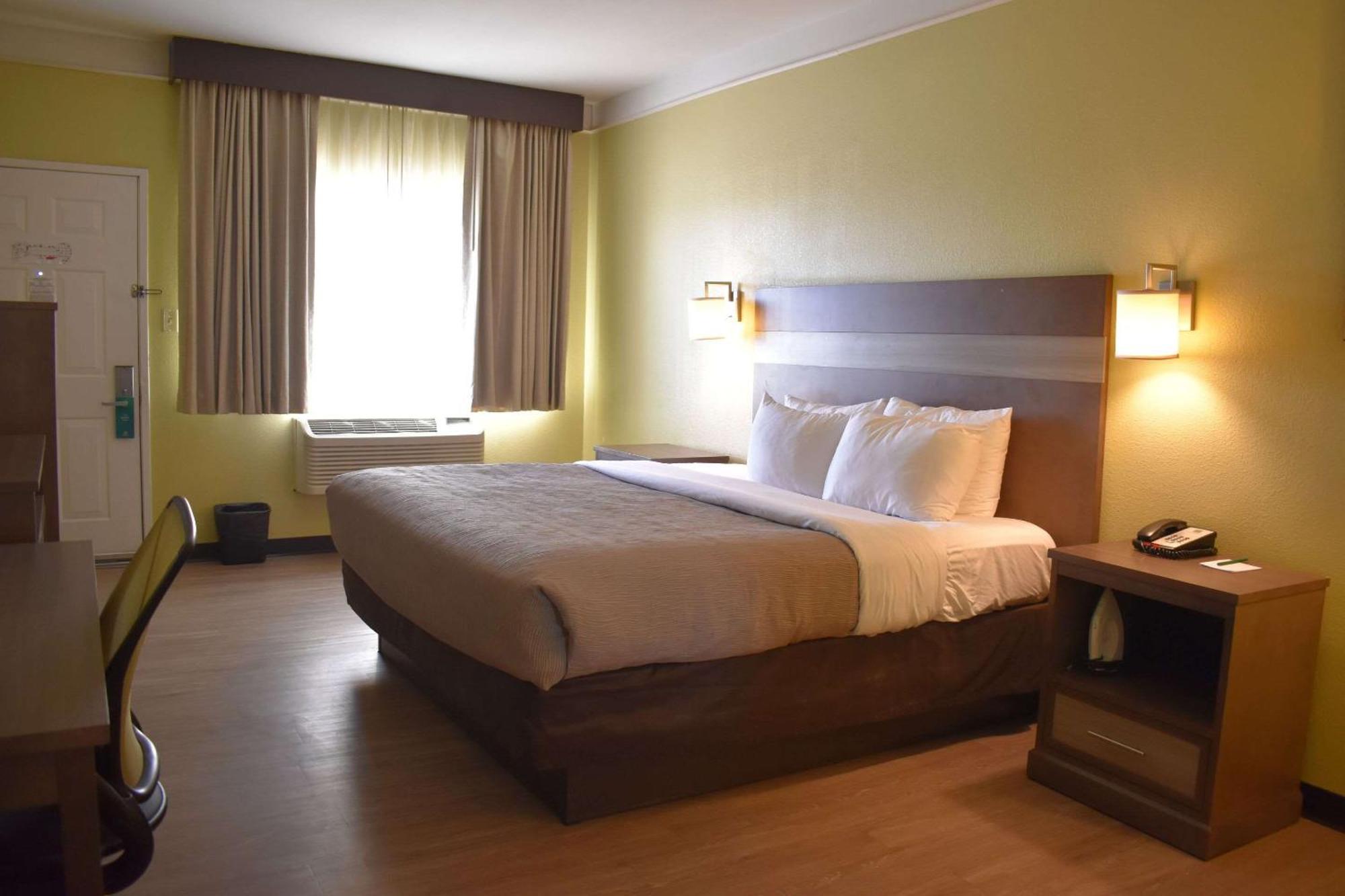 Quality Inn & Suites Gallup I-40 Exit 20 Екстер'єр фото