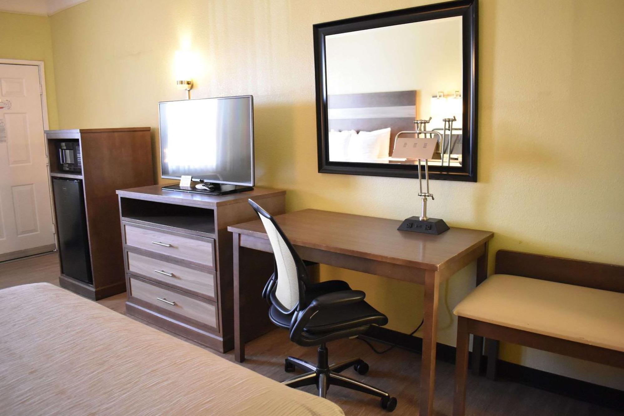 Quality Inn & Suites Gallup I-40 Exit 20 Екстер'єр фото
