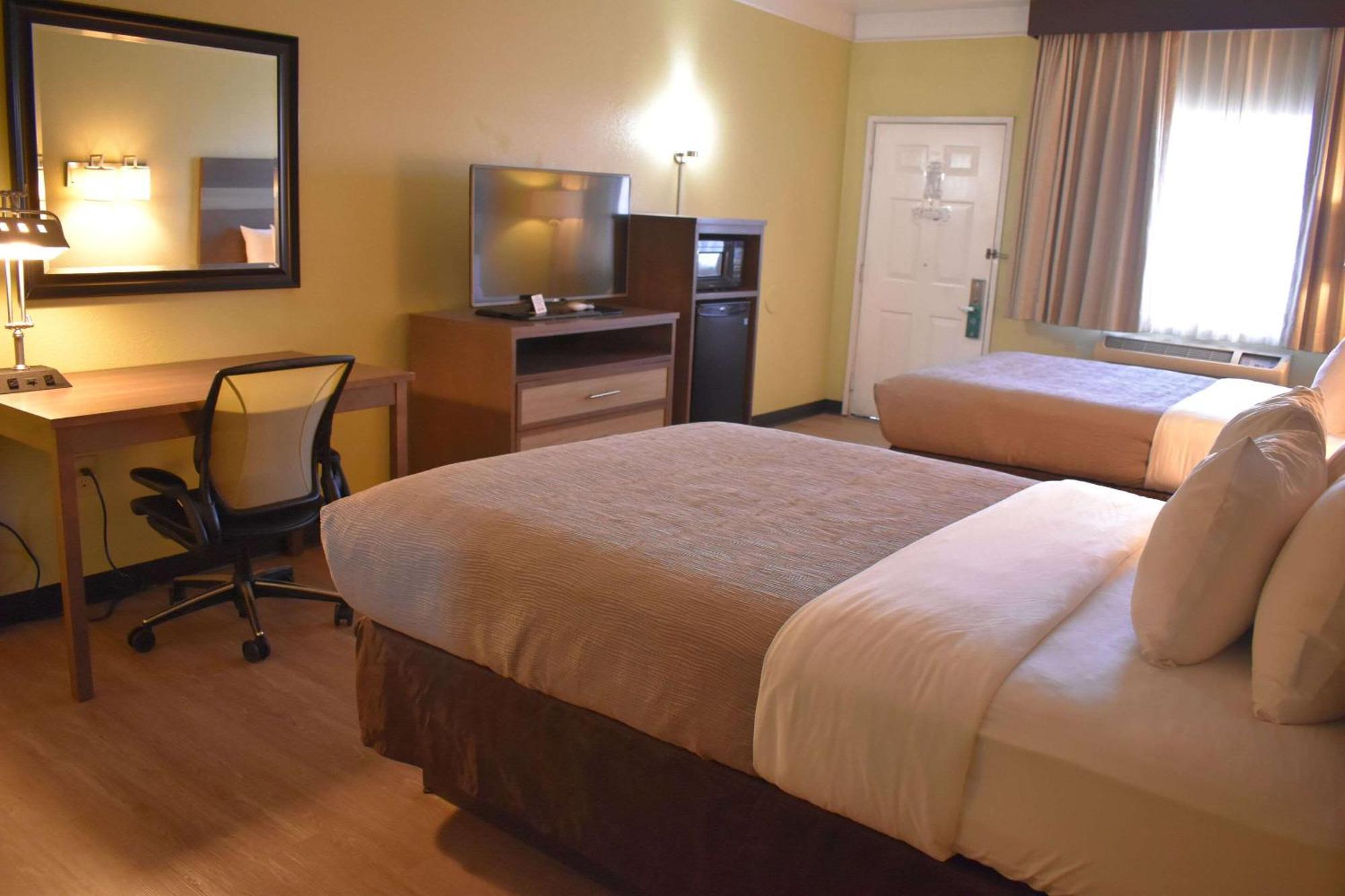Quality Inn & Suites Gallup I-40 Exit 20 Екстер'єр фото