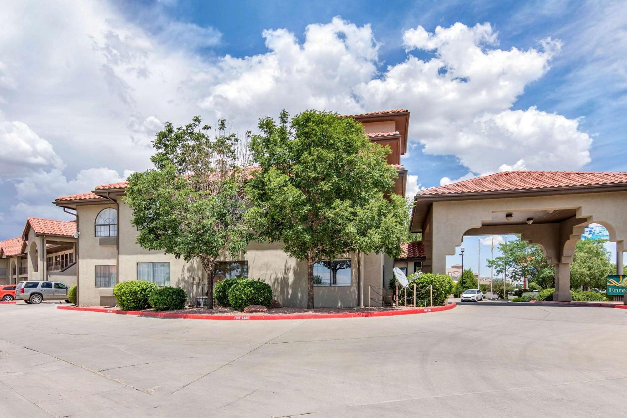 Quality Inn & Suites Gallup I-40 Exit 20 Екстер'єр фото