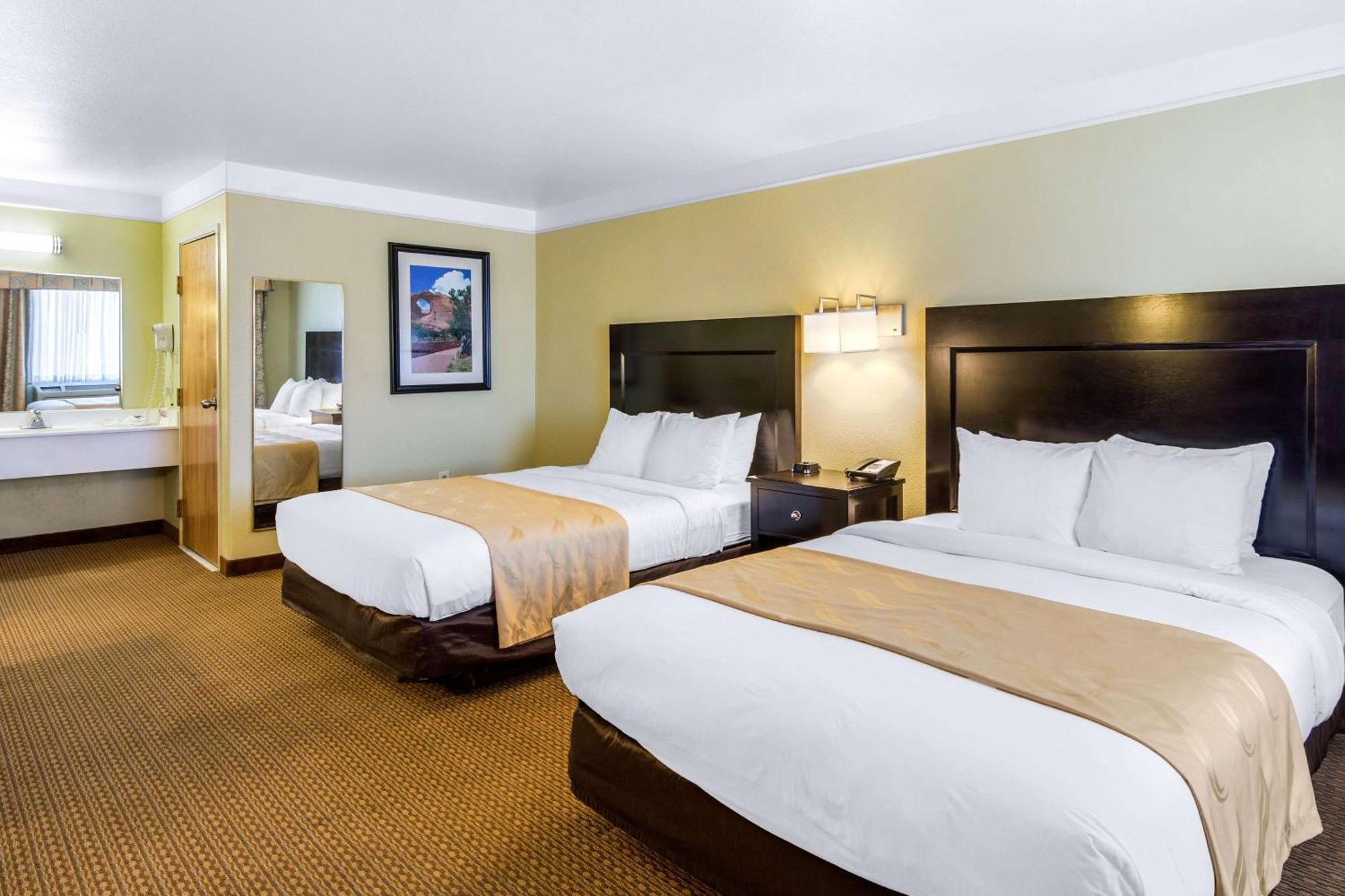 Quality Inn & Suites Gallup I-40 Exit 20 Екстер'єр фото